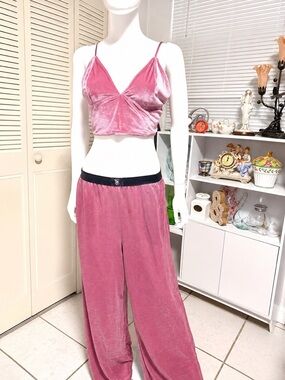 Victoria Secret. Velvet Cami & Shimmer Knit Pants Pajama Set size L